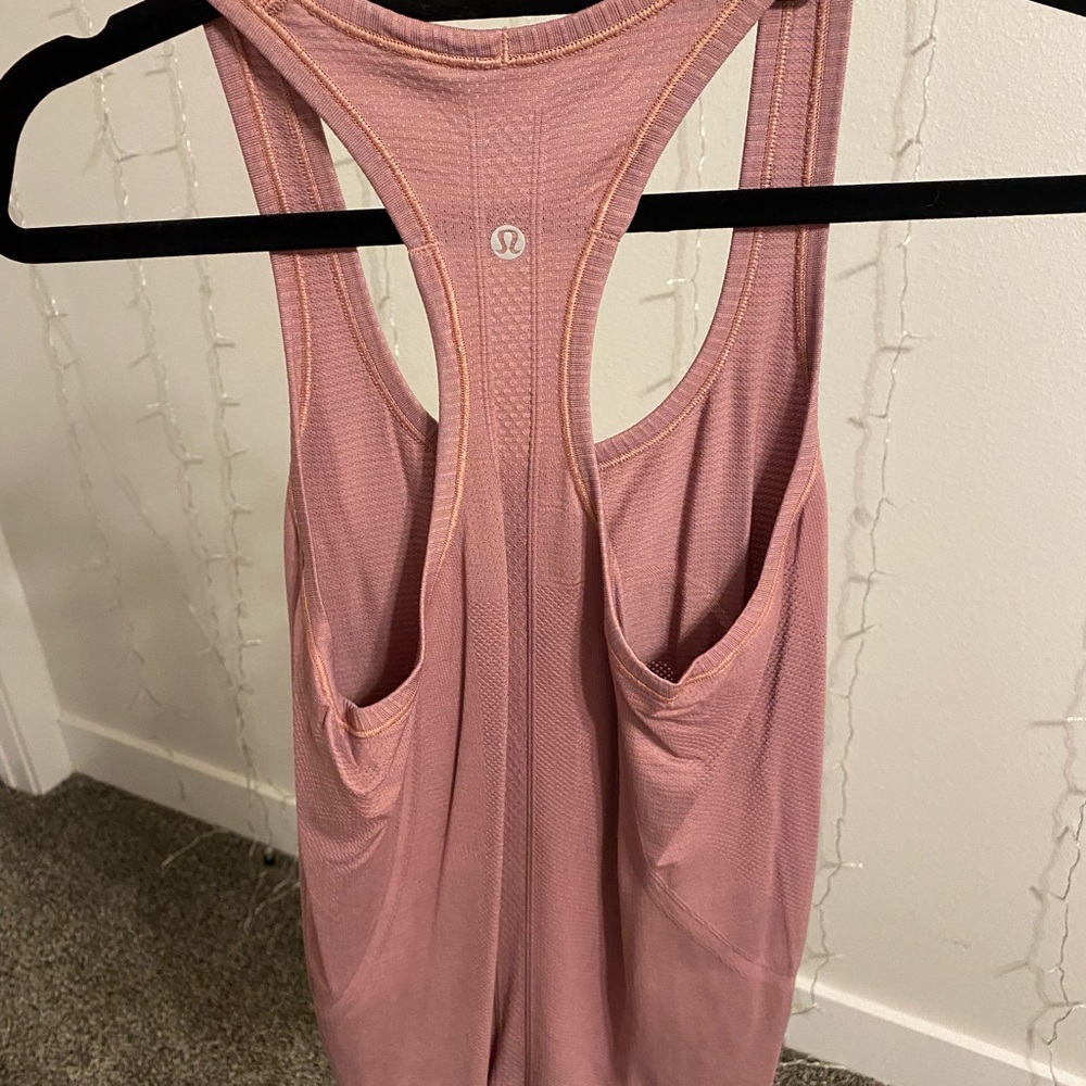 Lulu lemon tank